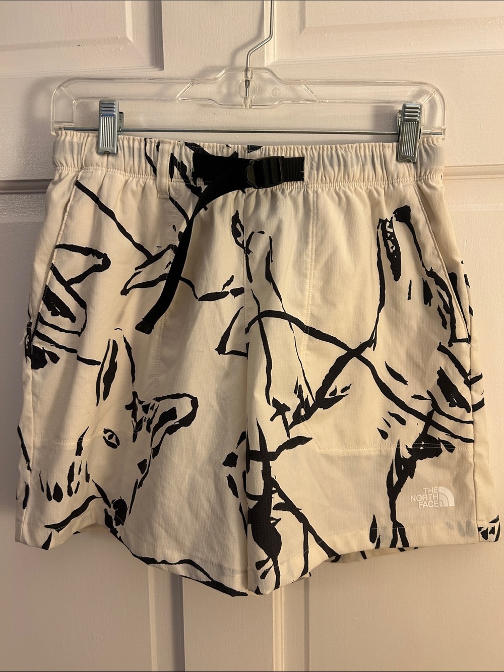 The North Face White & Black Abstract Print Shorts - Size S
